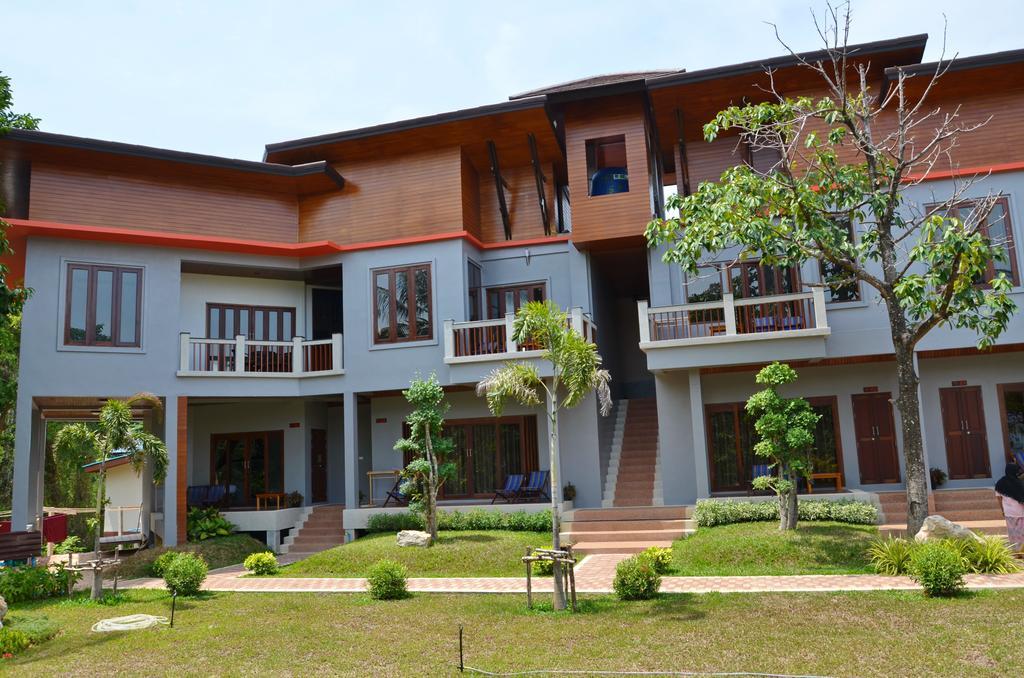 Lanta Intanin Resort - Sha Extra Plus Koh Lanta Exterior photo