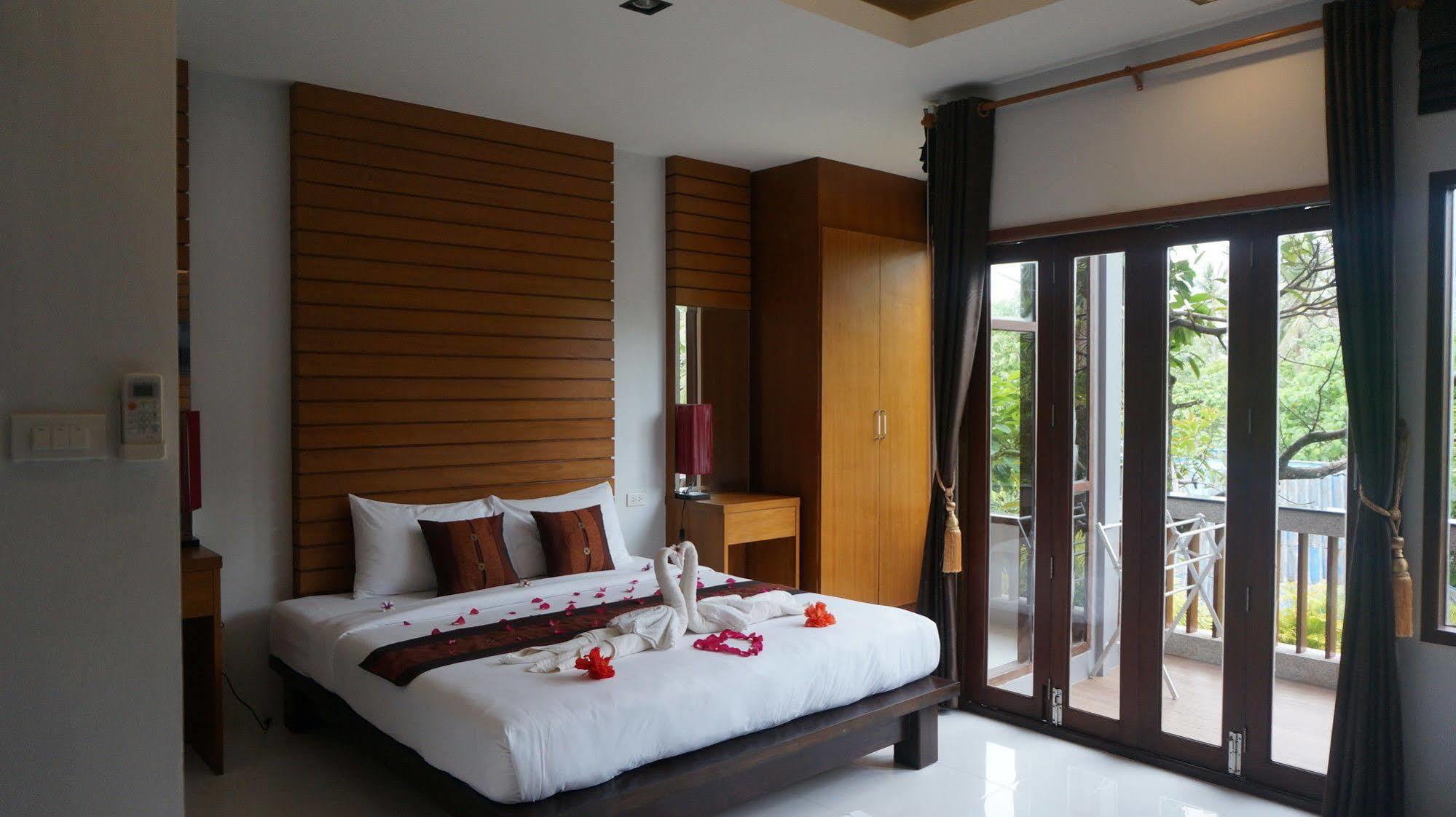 Lanta Intanin Resort - Sha Extra Plus Koh Lanta Exterior photo