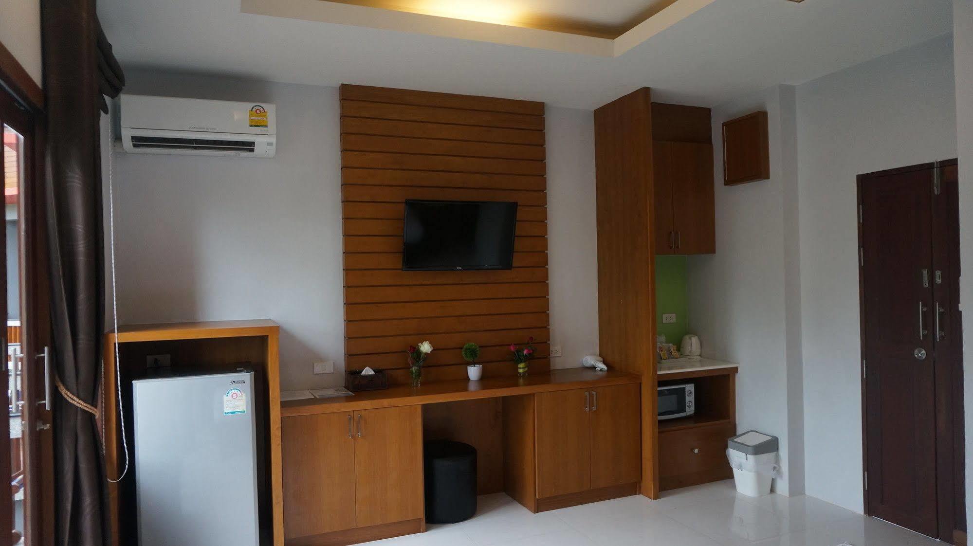 Lanta Intanin Resort - Sha Extra Plus Koh Lanta Exterior photo